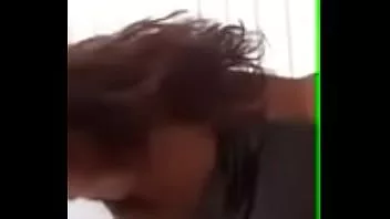 চালান তুর্কি মেয়ে ameporn তার বন্ধু fucks