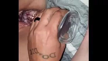 play O fac pe soția mea să stropească cu un vibrator mare