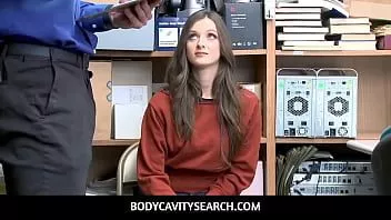 play Bodycavitysearch - pencuri muda kenzi ryans kacau dan mengisap kontol polisi