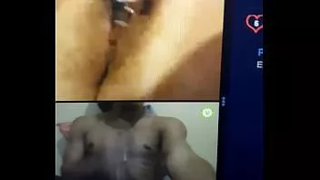 Oynat Eski kız arkadaşım benimle mastürbasyon yapıyor ve birkaç kez orgazm oluyor