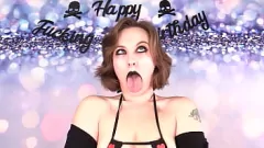 play Il compleanno imbarazzante del compleanno di Housewife - Blackxrose92 Nudo Experience