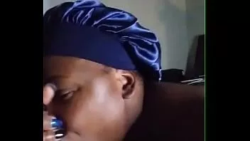play Ebony bonnet wakes husband up by sucking his dick!!!
