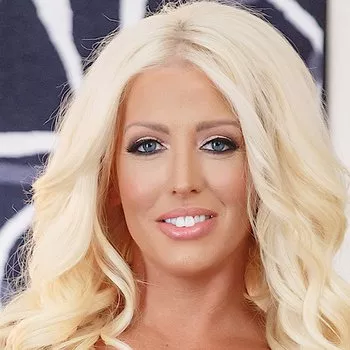 Pornstar Alura Jenson